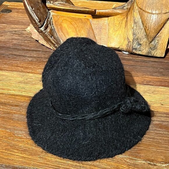 New Mexico Tierra Wools Hand-Woven Thick Wool Bucket Hat One-Of-A-Kind Black - Picture 1 of 8